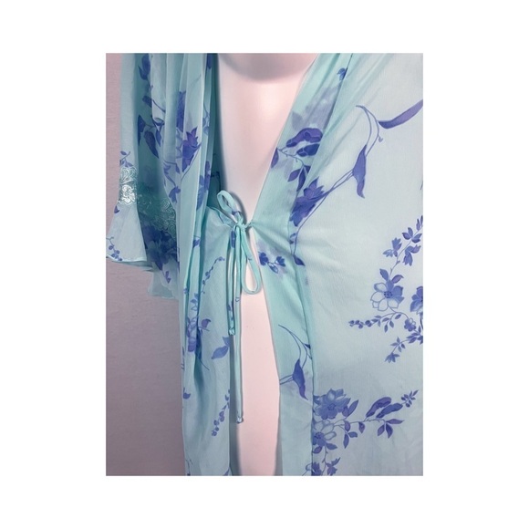 L.A. Intimates Floral Robe - Picture 4 of 9